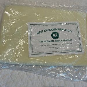 New England Fleece Co. Ultimate Fleece Blanket